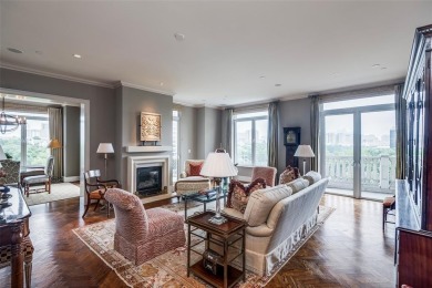 Lake Condo For Sale in Dallas, Texas