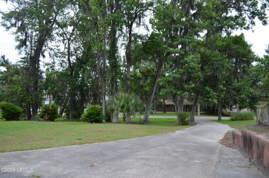 Conveniently located in the sought-after Dowlingwood community - photo 13