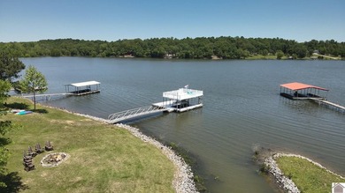 Located in Malcolm Creek on Kentucky Lake in Benton, KY, this - photo 13