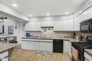 Just a few steps away from private neighborhood dock access on - photo 15