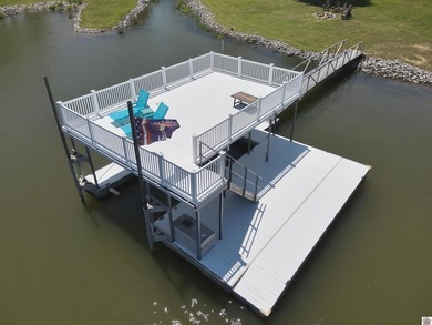 Located in Malcolm Creek on Kentucky Lake in Benton, KY, this - photo 16