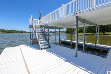 Located in Malcolm Creek on Kentucky Lake in Benton, KY, this - photo 17