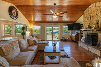 Located in Malcolm Creek on Kentucky Lake in Benton, KY, this - photo 20
