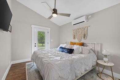 Lake Views! Enjoy breathtaking, unobstructed views of the water - photo 22