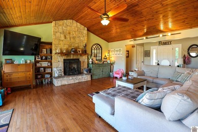Located in Malcolm Creek on Kentucky Lake in Benton, KY, this - photo 23