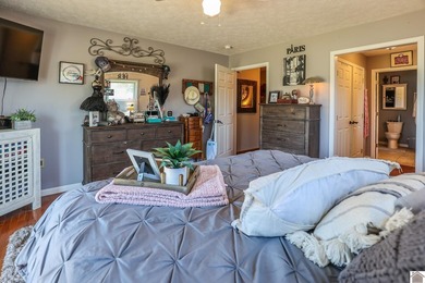 Located in Malcolm Creek on Kentucky Lake in Benton, KY, this - photo 35