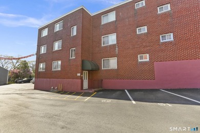 You've found it! Desirable Prospect Garden complex in prime - photo 2