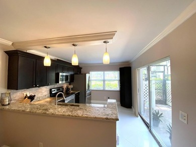 Beautiful upgraded townhome, from the time you walk in you are - photo 5