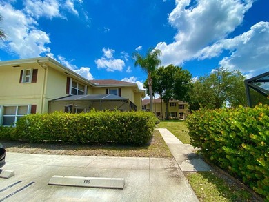 Beautiful upgraded townhome, from the time you walk in you are - photo 10