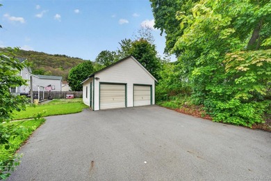 This 3-bedroom, 2-bath home offers a great opportunity for - photo 34