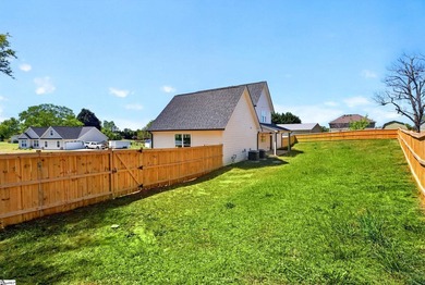NO HOA - 3/4 ACRE FENCED LOT! Minutes from Lake Robinson, this - photo 39