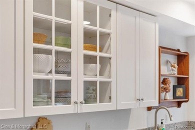 Discover the perfect blend of comfort, convenience, and walkable - photo 17