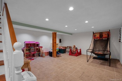 LOCATION, LOCATION, LOCATION! Don't miss this rare chance to own - photo 19