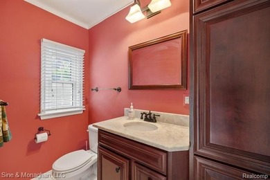 Discover the perfect blend of comfort, convenience, and walkable - photo 19