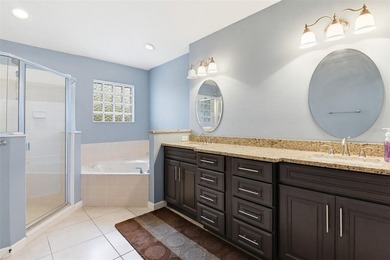 Welcome to this beautifully maintained 3-bedroom, 2-bathroom - photo 20