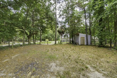 Welcome to 3 Eagle Trace, a charming 3-bedroom, 2-bath home on - photo 23