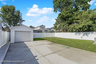Welcome to 72 Goodall Street, a stunning home in one of Staten - photo 37