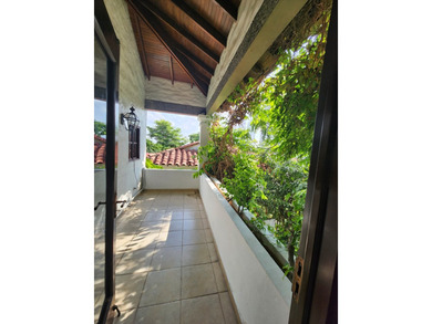 We are pleased to present this stunning home in Altos del Golf - photo 2