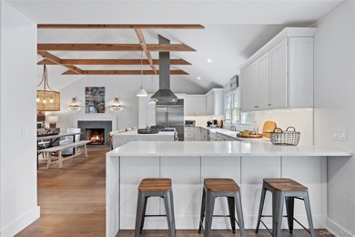Completely Renovated Southampton Gem! Set on a beautifully - photo 13