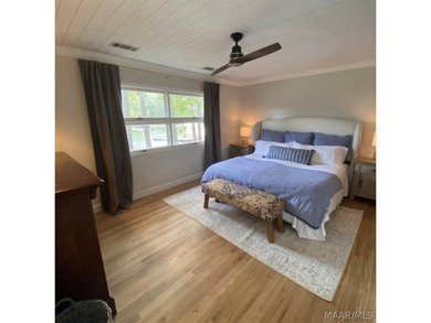 Welcome to your next Lake Martin retreat! When pulling into the - photo 17