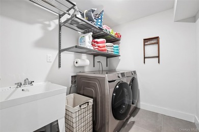 Completely Renovated Southampton Gem! Set on a beautifully - photo 33