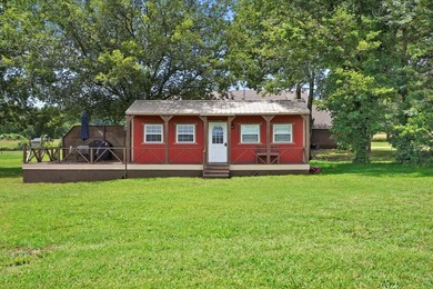 This 8.5 acre retreat is more than a home, it's an escape plan - photo 41