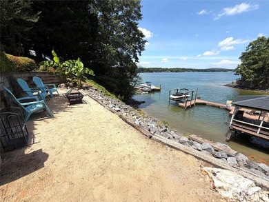 Escape the ordinary. Embrace the lake. This Charleston-inspired - photo 43