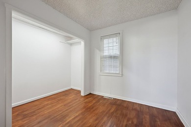 Great opportunity to own this enchanting 3-bedroom Cape located - photo 7