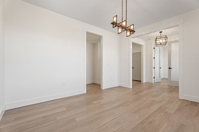 Experience modern Montana living in this beautifully maintained - photo 7