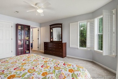 Seller offering a $5,000 Credit toward living room furniture & - photo 16
