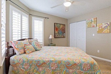Seller offering a $5,000 Credit toward living room furniture & - photo 18