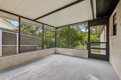Step inside this beautifully updated 3-bedroom, 2-bathroom home - photo 31