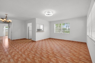 Live your Luxury in Sunny South Florida with this Rarely - photo 10