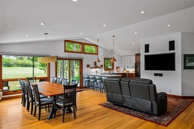 Unique Ski & Golf living. Location,Location, Location!! This 3 - photo 8
