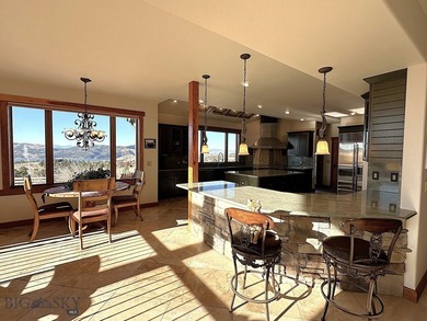 There are plenty of luxury homes. There are very few places - photo 16