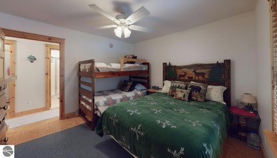 Welcome to your family's next chapter. This beloved waterfront - photo 23