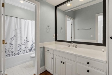 Elegance and modern luxury converge in this exceptional Harold - photo 31