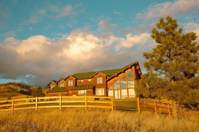 There are plenty of luxury homes. There are very few places - photo 38