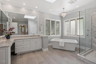 Elegance and modern luxury converge in this exceptional Harold - photo 38
