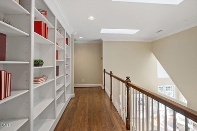 Elegance and modern luxury converge in this exceptional Harold - photo 47