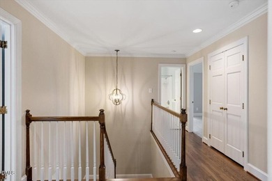 Elegance and modern luxury converge in this exceptional Harold - photo 48