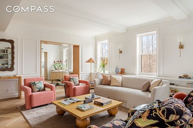 Stunningly renovated in 2021, this four-bedroom, three-bathroom - photo 4