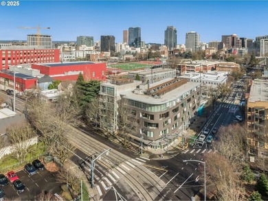 Experience Urban Living in the Heart of Goose Hollow!Explore the