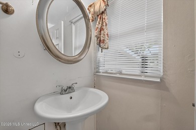 Welcome to 16080 Crestview Drive in Gulfport! Conveniently - photo 32