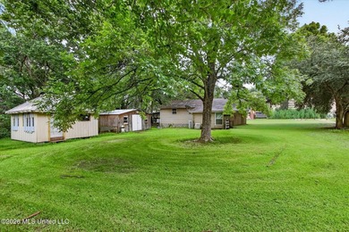 Welcome to 16080 Crestview Drive in Gulfport! Conveniently - photo 45