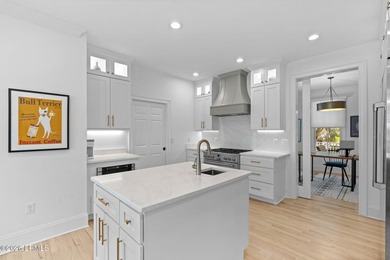Welcome to 100 Front Street, an exceptional deepwater residence - photo 24
