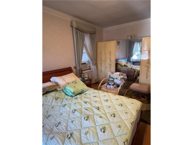 Welcome to 901 Avenue H, Unit 4J a bright and spacious 1-bedroom