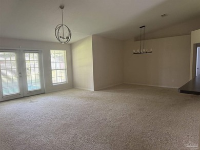 Beautiful 4 bedroom/3 bath home in Tanglewood Oaks....Welcome - photo 2