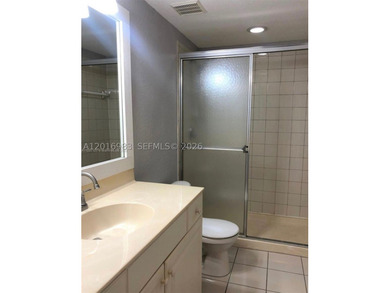 Nice condo with 2 beds/2 baths located in the gated community of - photo 11