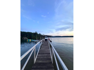 Sunny Lane, a peaceful lakefront retreat on one of Smith Lake's - photo 11